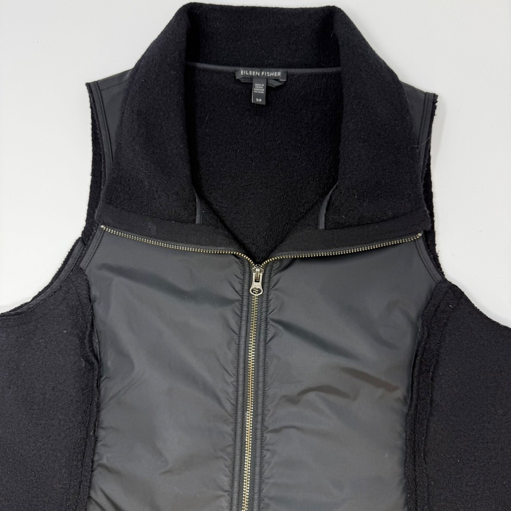 Eileen Fisher Black Mixed Media Boiled Wool Quilted Zip Up Vest Womens Small